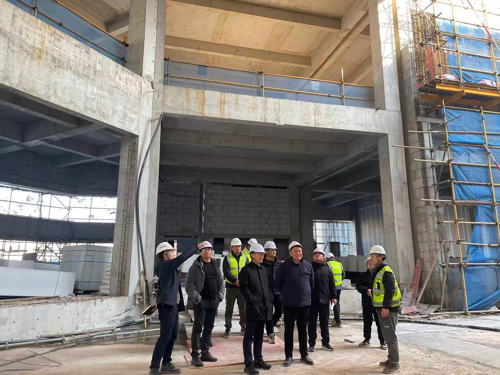 党委书记蒋兴鹏视察学校在建工程项目 督导推进工程建设